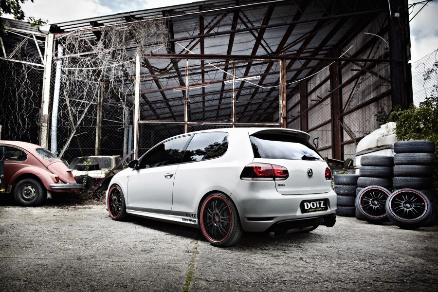  Volkswagen Golf GTi Edition 35 by Dotz Shift 2014 года  (фото 3 из 10)
